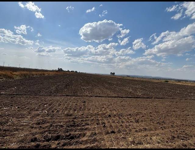 LAND FOR SALE IN CHRISSIEFONTEIN